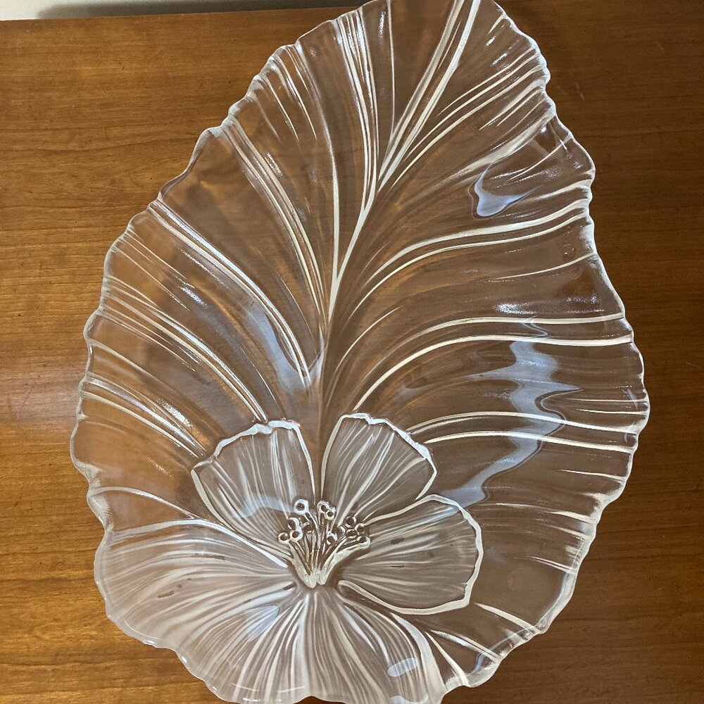 Miksas Hibiscus Serving Platter Leaf Shape